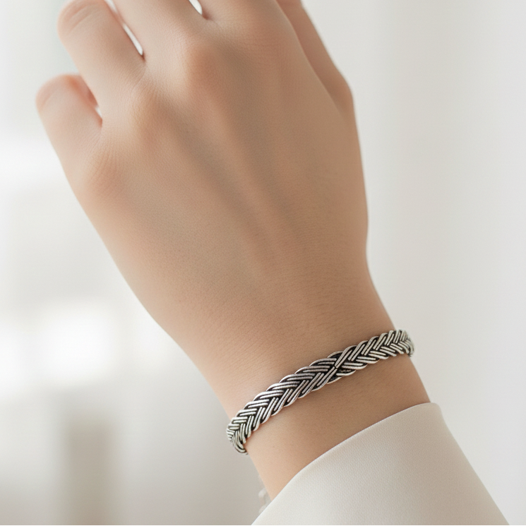 Pulsera Silver Twisted Cuff