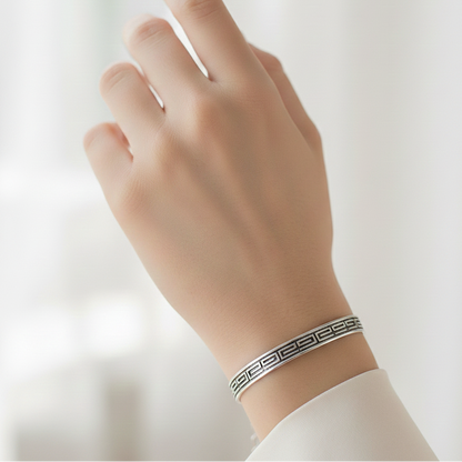 Pulsera Maze Pattern Silver Cuff